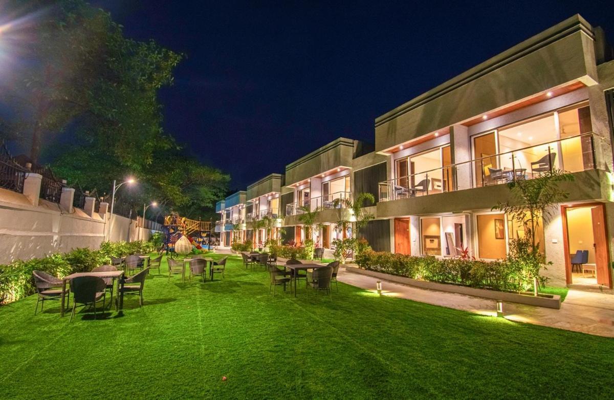 Meritas Aura Resort Lonavala Bagian luar foto