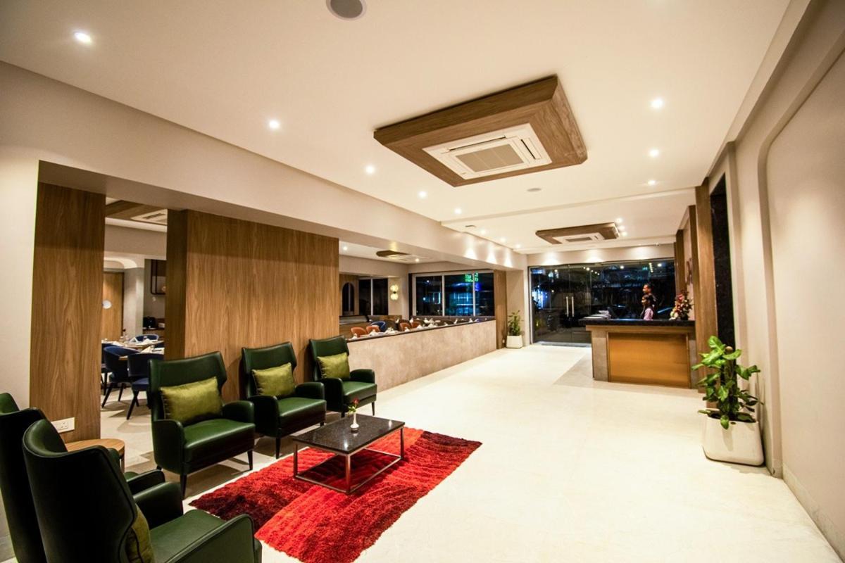 Meritas Aura Resort Lonavala Bagian luar foto