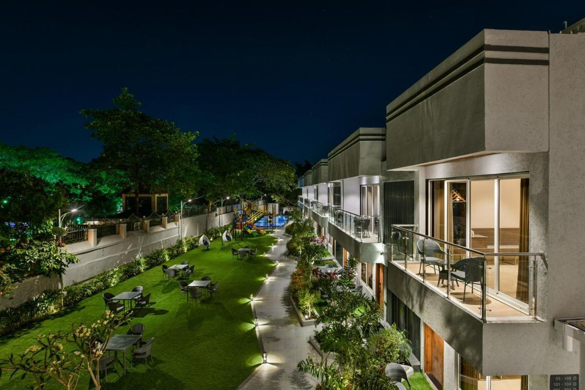 Meritas Aura Resort Lonavala Bagian luar foto
