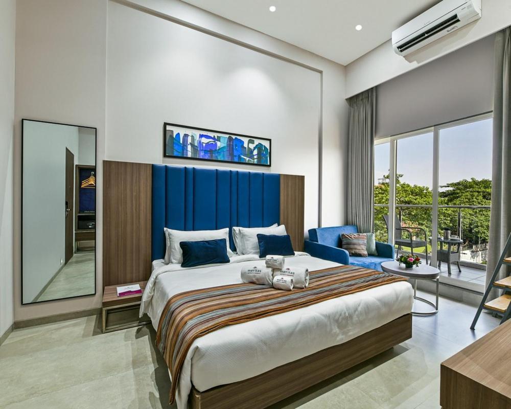 Meritas Aura Resort Lonavala Bagian luar foto